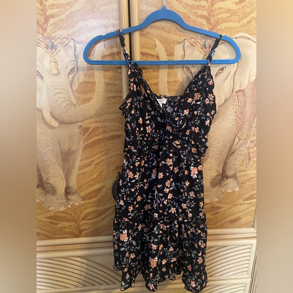 Dress Brand New With Tags Floral Thirty/Thirty Size small